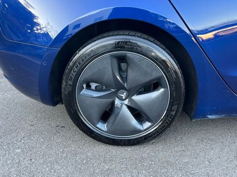 Used 2018 Tesla Model 3 Long Range image 9