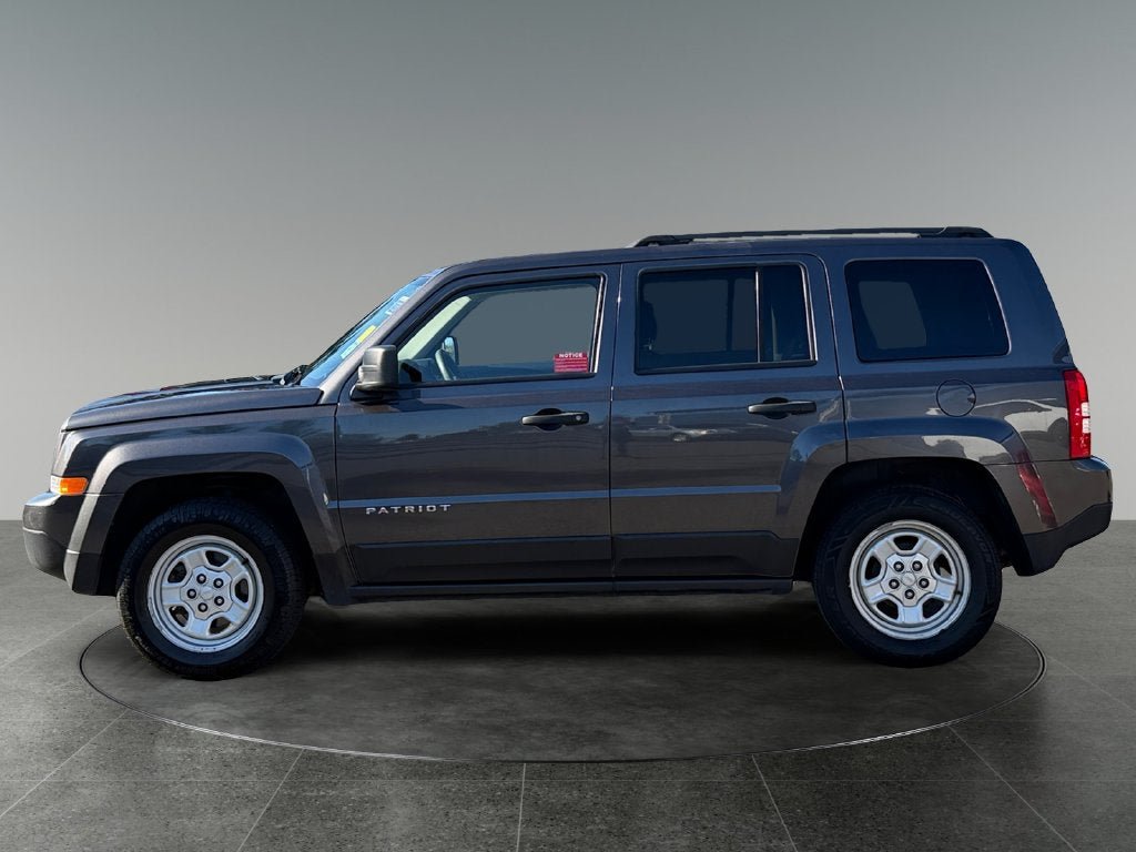 Used 2016 Jeep Patriot Sport FWD image 6