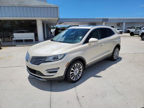 Used 2018 Lincoln MKC Reserve FWD image 1