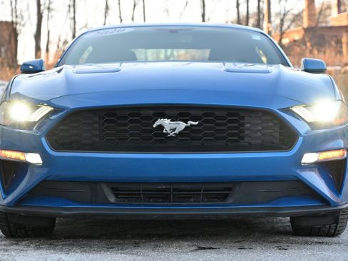Used 2020 Ford Mustang Premium image 8