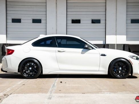 Used 2017 BMW M2 image 13