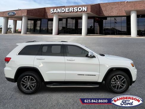 Used 2018 Jeep Grand Cherokee Limited image 2