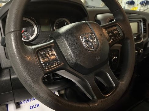 Used 2018 RAM 2500 Tradesman w/ Chrome Appearance Group image 19