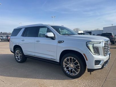 New 2026 GMC Yukon Denali w/ Sun & Power Step Package