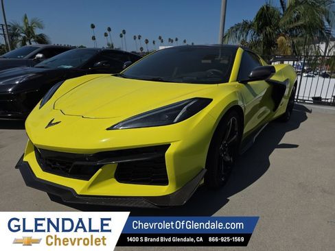 Used 2023 Chevrolet Corvette Z06 w/ Z07 Performance Package RWD image 1