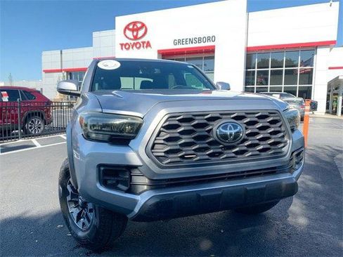Certified 2021 Toyota Tacoma TRD Off-Road image 2