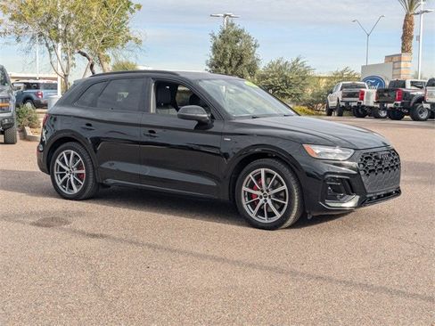 Used 2024 Audi Q5 e Premium Plus image 8