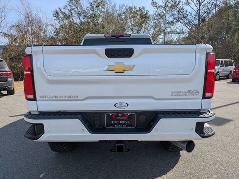 Used 2025 Chevrolet Silverado 2500 High Country w/ Technology Package image 5