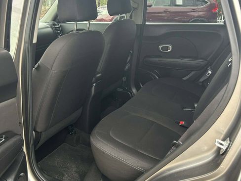 Used 2017 Kia Soul image 13