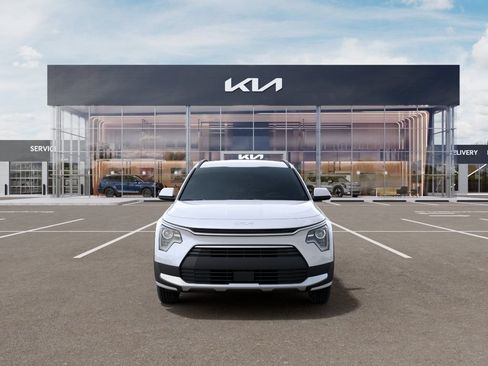 New 2026 Kia Niro EX FWD image 9