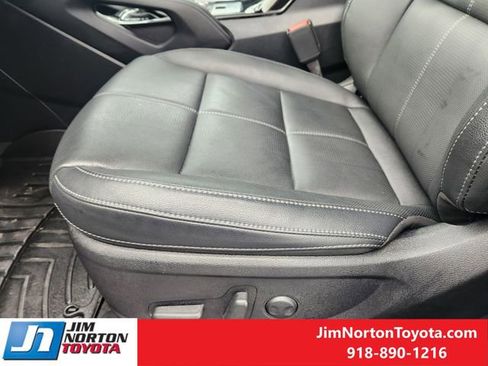 Used 2025 Kia Telluride EX image 25