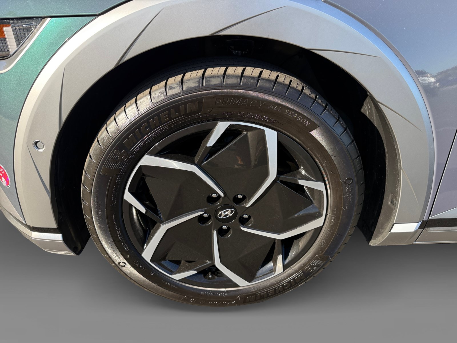 Certified 2024 Hyundai Ioniq 5 Limited RWD image 9