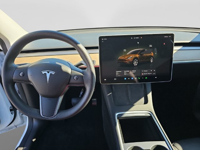 Used 2024 Tesla Model Y Long Range AWD/4WD image 18