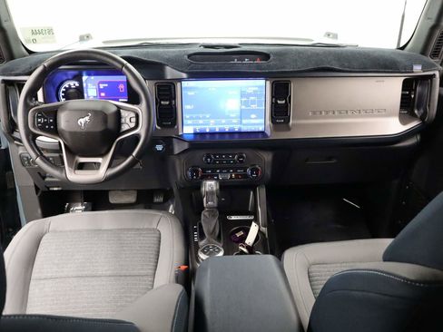 Used 2022 Ford Bronco Outer Banks AWD/4WD image 16