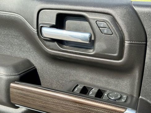 Used 2021 Chevrolet Silverado 1500 LT RWD image 13