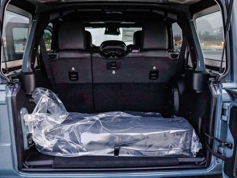 New 2026 Jeep Wrangler Unlimited Rubicon image 30