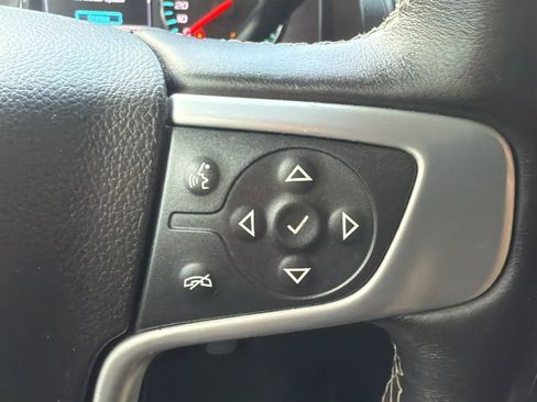 Used 2017 GMC Yukon XL SLT image 11