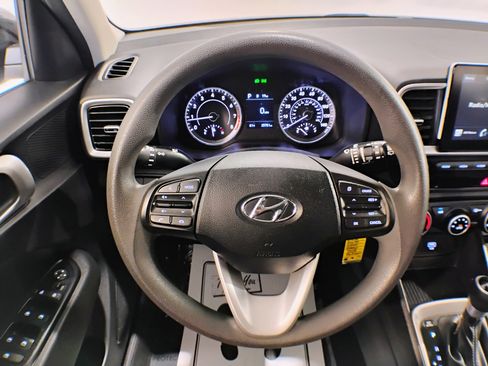 Used 2021 Hyundai Venue SE image 58