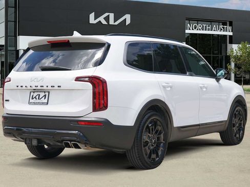 Certified 2022 Kia Telluride SX w/ SX Prestige Package AWD/4WD image 5