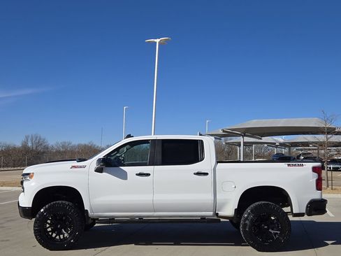 Used 2023 Chevrolet Silverado 1500 LT Trail Boss w/ Protection Package AWD/4WD image 4