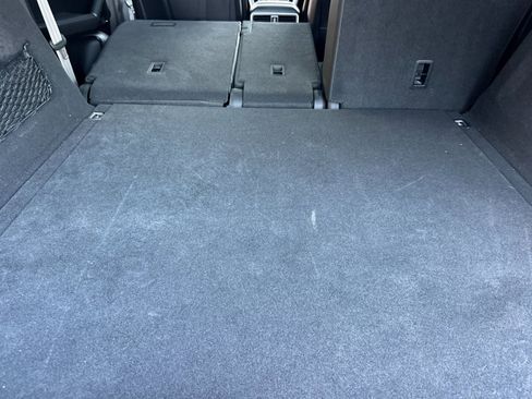 Used 2023 Porsche Cayenne Platinum Edition image 15