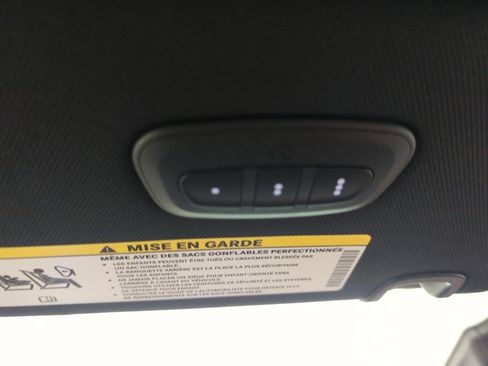 New 2026 Chrysler Pacifica Select image 22