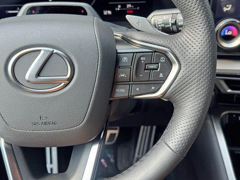 Used 2026 Lexus TX 500h AWD w/ Technology Package image 22