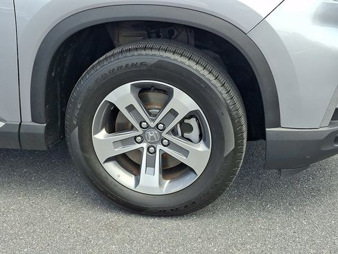 Certified 2025 Honda Pilot EX-L image 9