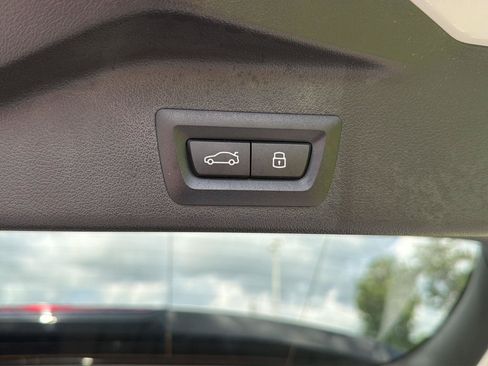 Used 2025 BMW X5 xDrive40i w/ Climate Comfort Package AWD/4WD image 36