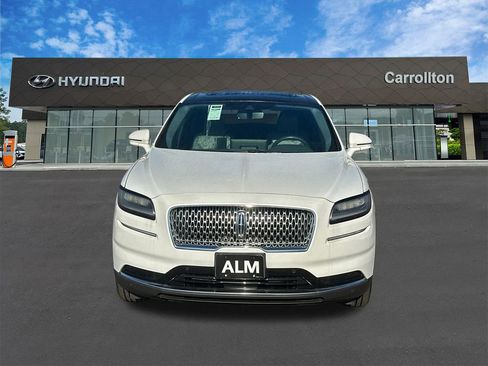 Used 2022 Lincoln Nautilus Reserve w/ Equipment Group 201A image 2