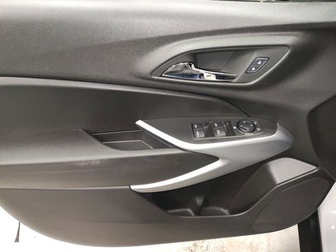 Certified 2024 Chevrolet Trax RS w/ Driver Confidence Package image 26