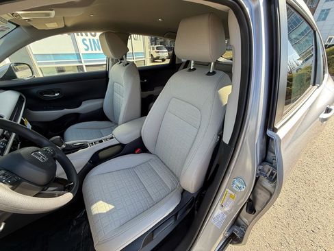 New 2026 Honda HR-V LX image 7
