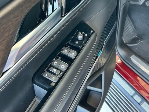 Used 2024 Jeep Grand Wagoneer Series I AWD/4WD image 46