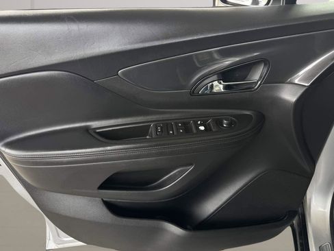 Used 2018 Buick Encore Preferred FWD image 5