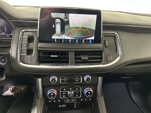 Used 2023 GMC Yukon SLT w/ SLT Premium Package image 22