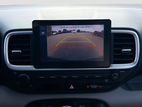 Used 2023 Hyundai Venue SEL image 26