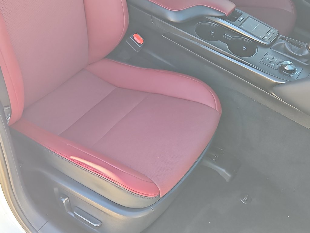 Used 2023 Lexus IS 300 w/ Comfort Package RWD image 34