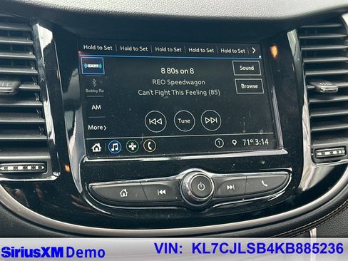 Used 2019 Chevrolet Trax LT w/ LT Convenience Package FWD image 25