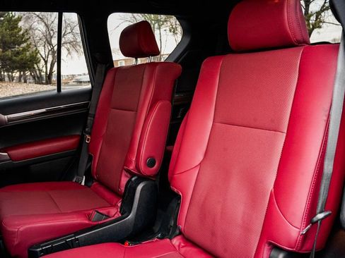 Used 2023 Lexus GX 460 Premium w/ Accessory Package image 16