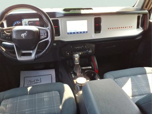 Certified 2023 Ford Bronco Heritage Edition AWD/4WD image 10