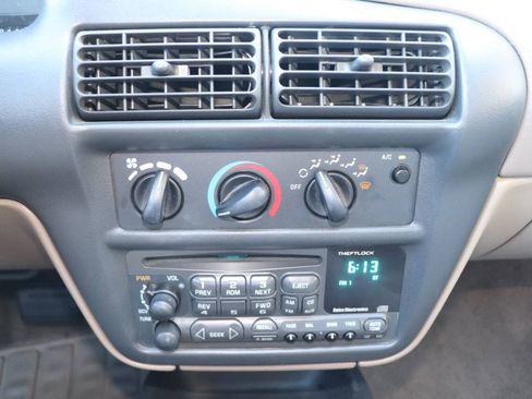 Used 1997 Chevrolet Cavalier LS w/ Preferred Equipment Group 2 FWD image 24