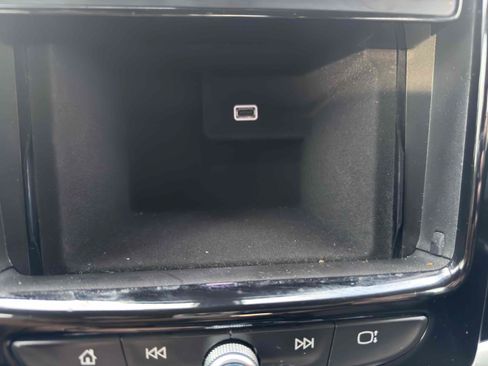 Used 2019 Chevrolet Traverse LT w/ LPO, Floor Liner Package FWD image 60