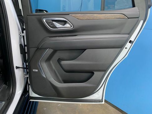 Used 2024 Chevrolet Tahoe Premier w/ Premium Package image 51