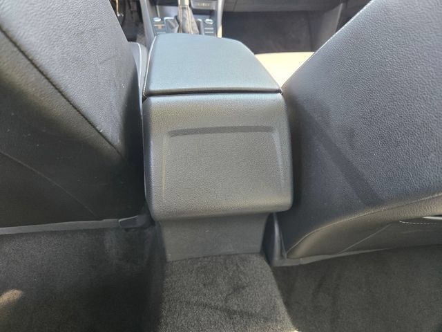 Used 2024 Volkswagen Jetta SE FWD image 13