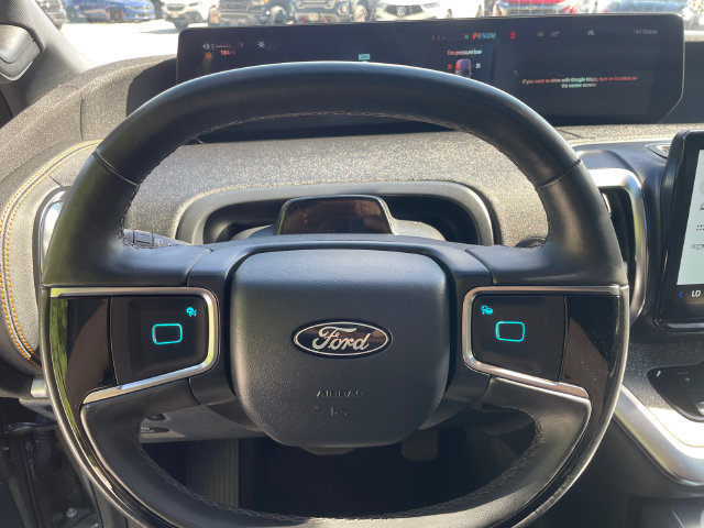 Used 2025 Ford Expedition Tremor AWD/4WD image 32