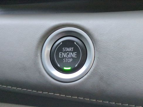 Used 2022 Cadillac Escalade Sport Platinum image 29