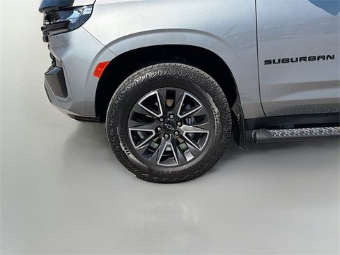 Used 2023 Chevrolet Suburban Z71 w/ Z71 Off-Road Package image 42