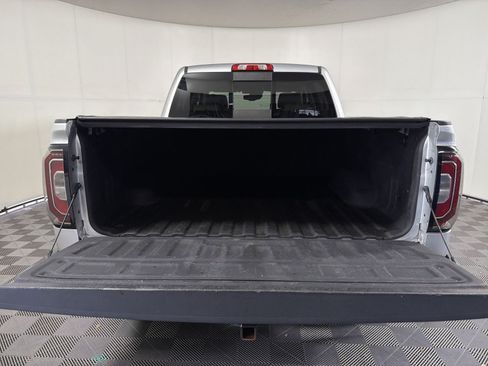Used 2018 GMC Sierra 1500 SLT AWD/4WD image 26