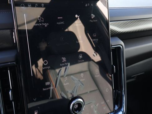 New 2026 GMC Yukon XL AT4 w/ AT4 Premium Plus Package image 28