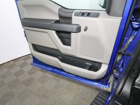 Used 2017 Ford F150 XL w/ Equipment Group 101A Mid AWD/4WD image 32